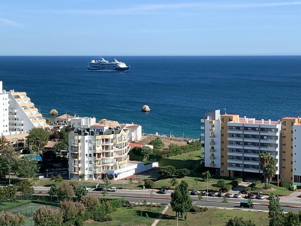 Panoramic Apartment In Portimao: Ocean View, Wifi Extérieur photo