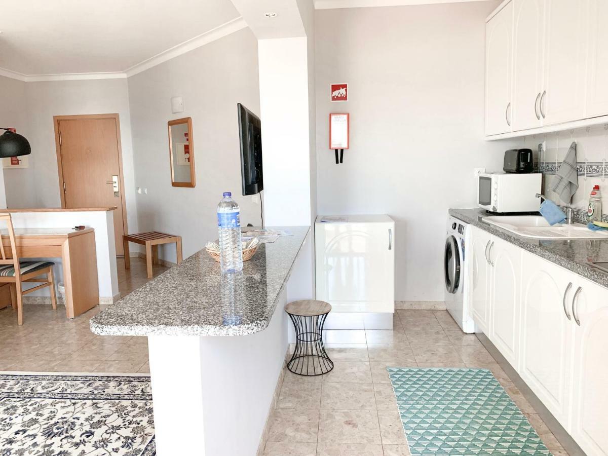 Panoramic Apartment In Portimao: Ocean View, Wifi Extérieur photo